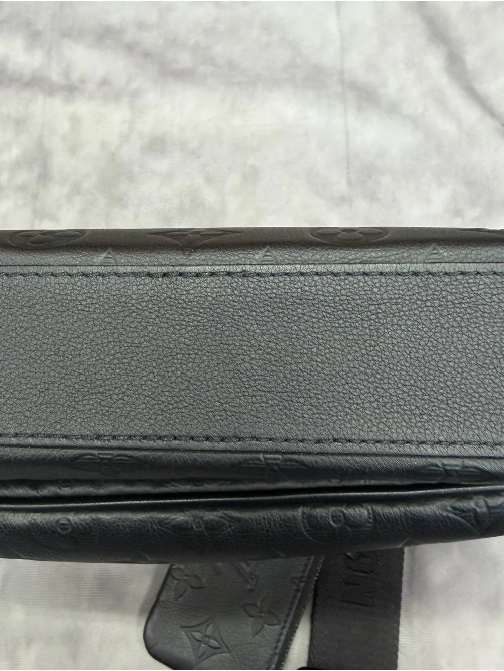 Louis Vuitton Trio Messenger Monogram Shadow Leather EXCELLENT CONDITION